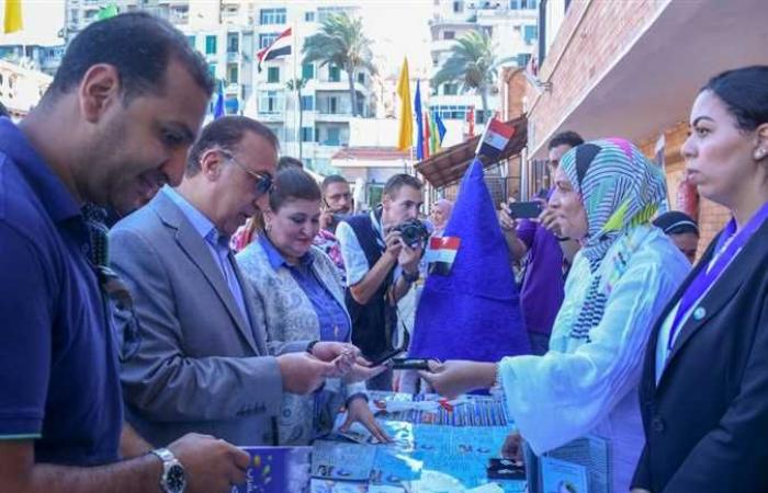 محافظ الإسكندرية يشارك في فعاليات مبادرة «إسكندرية بتفرح» (صور)