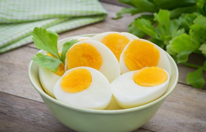 هل فكرت في البيض؟ إليك 6 أغذية ومشروبات "تحرق" دهون جسمك