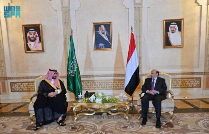 الرئيس اليمني يستقبل "خالد بن سلمان" ويستعرضان مجهودات ومبادرات السعودية