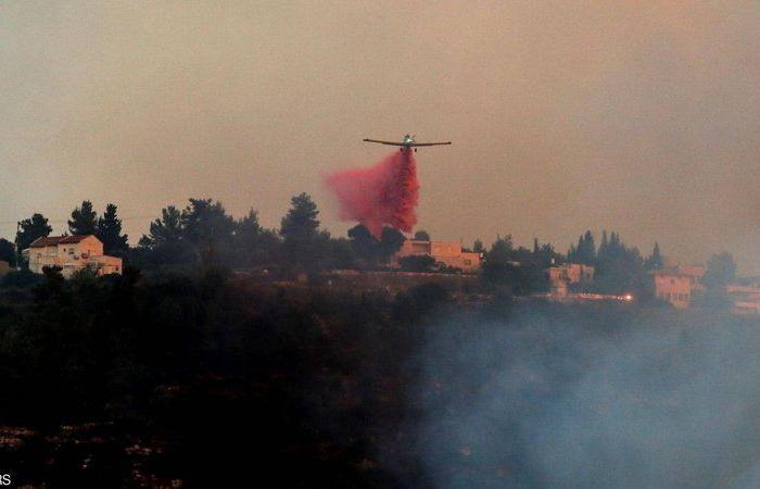تصاعُد سُحب الدخان فوق القدس وإخلاء تجمعات سكنية عدة بسبب حريق غابات