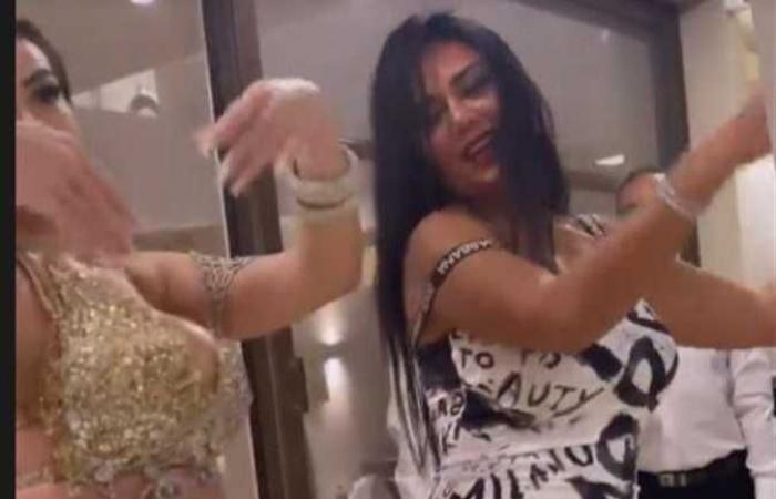 وصلة رقص بين رانيا يوسف وجوهرة على أغنية «بنت الجيران» (فيديو)