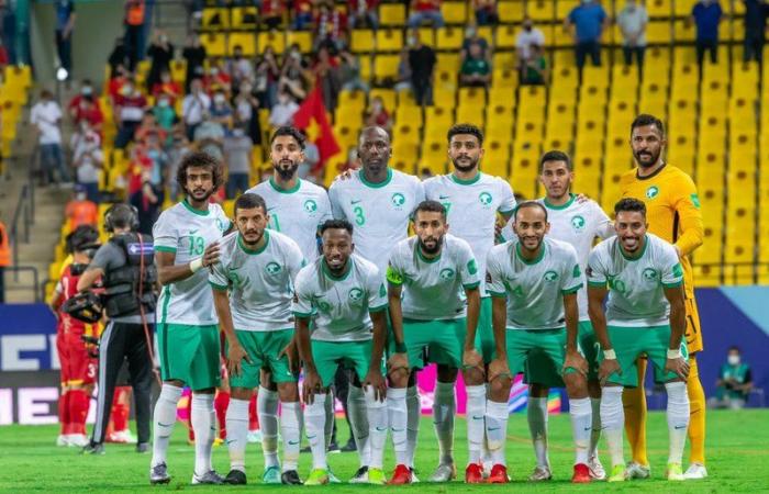 "الفيصل" مهنئًا: "الحمدلله.. ألف مبروك للأخضر.. بداية موفقة يا أبطال"