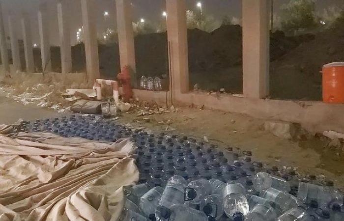 شاهد من مكة.. مصادرة 65 عبوة مياه زمزم غير صالحة للاستهلاك