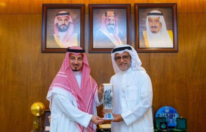 المسحل يشكر الشيخ سلمان آل خليفة على إشادته بإطلاق استراتيجية تحوُّل كرة القدم السعودية