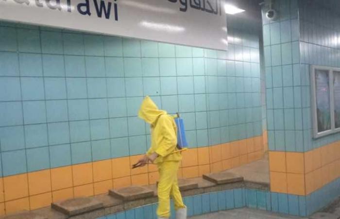 مترو الانفاق يواصل تعقيم القطارات والمحطات ضد فيروس كورونا