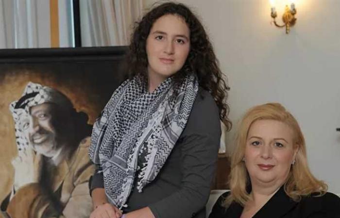 ابنة ياسر عرفات تعلق على اعتقال الأسيرين الفلسطينيين