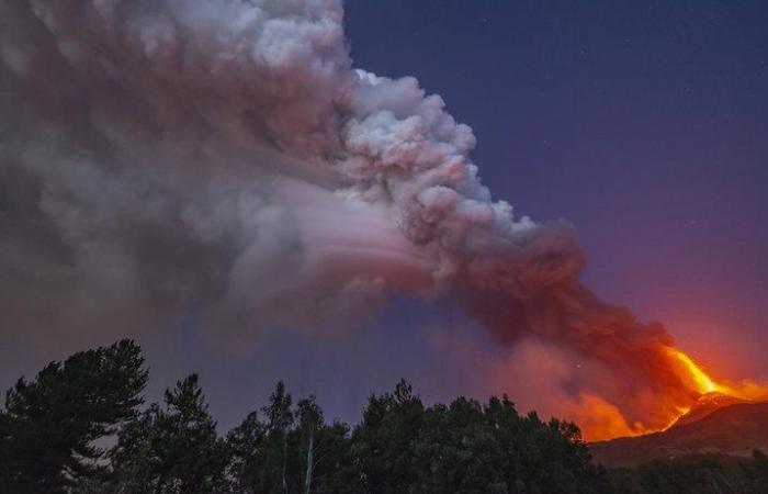 للمرة الأولى منذ 50 عاماً.. ثوران بركان في جزر الكناري الإسبانية