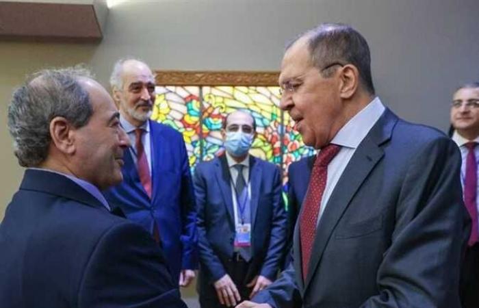 وزير الخارجية الروسي يؤكد التزام موسكو بسيادة سوريا