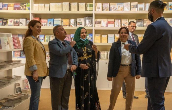 زيارة واحدة لا تكفي.. "معرض الرياض للكتاب" حضور دولي والجمهور كثيف