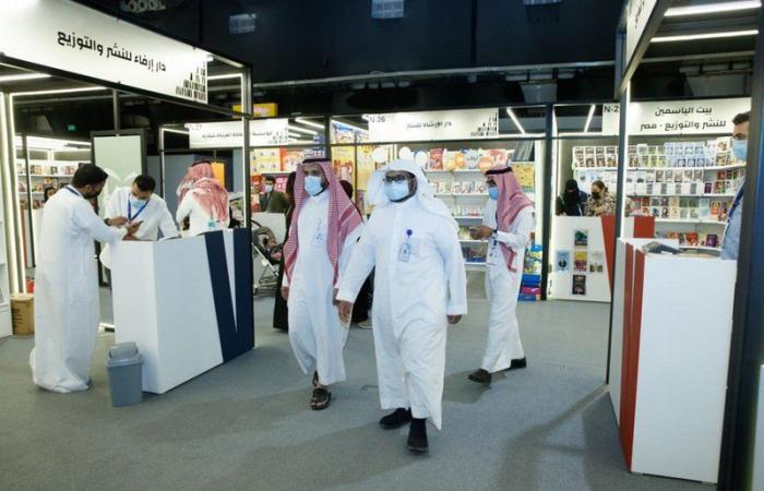 بالنصح والتوجيه .. هيئة الأمر بالمعروف تشارك في معرض الرياض للكتاب