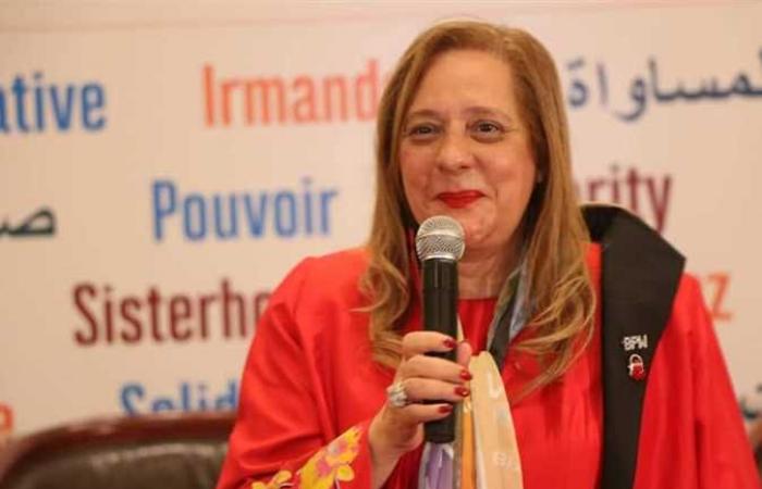 «قومي المرأة» يهنئ أماني عصفور لانتخابها رئيس لشبكة تنمية المرأة والاتصال بأفريقيا