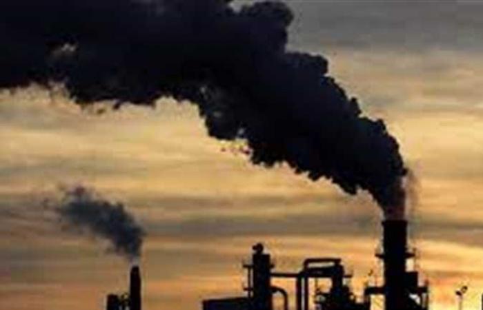 خفض الانبعاثات والوقود الأحفوري.. قضايا ملحة أمام قمة التغيرات المناخية المقبلة