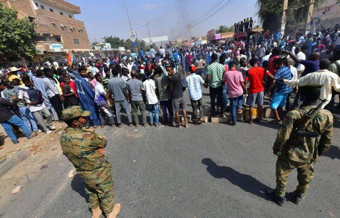 بينهم أمريكا والإمارات.. سفراء السودان لدى 12 دولة يرفضون الانقلاب العسكري