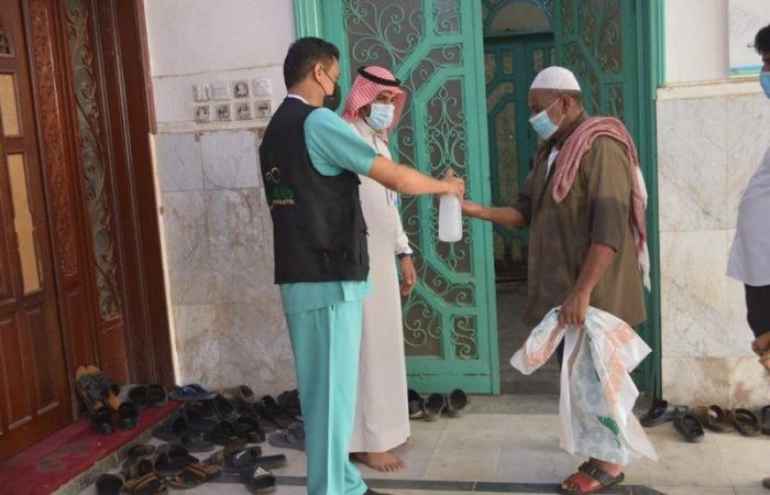 "مستشفى صامطة" يواصل جولاته الميدانية للتوعية بالإجراءات الاحترازية بمساجد المحافظة