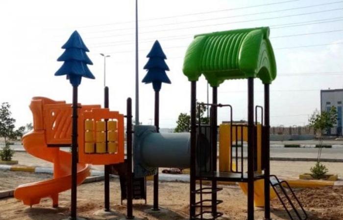 "بلدية بارق" تُعيد صيانة وتأهيل ألعاب الأطفال بالحدائق العامة