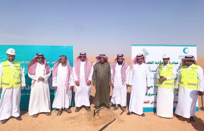 ضمن مبادرة السعودية الخضراء .."العنزي " يدشن زراعة 1000 شجرة سدر بشرورة