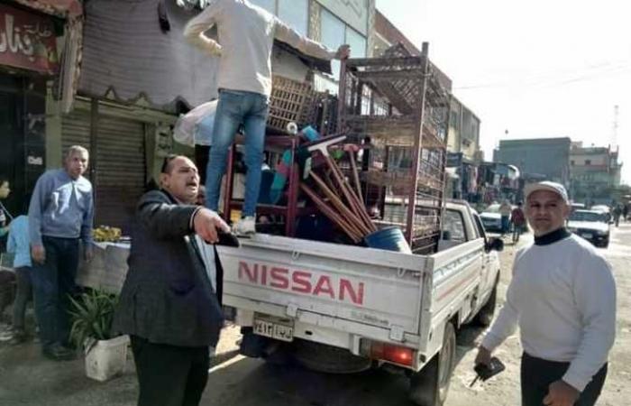 رئيس مدينة الحامول يقود حمله لرفع الإشغالات من الشوارع