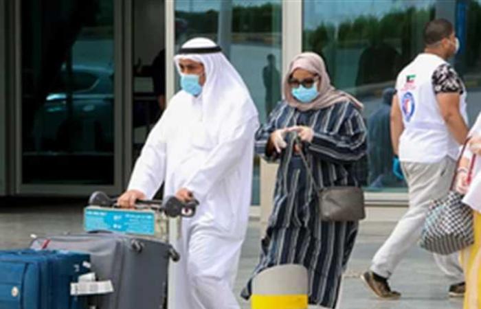 الكويت تدعو جميع المواطنين الراغبين إلى السفر خارج البلاد لتأجيل سفرهم (تفاصيل)