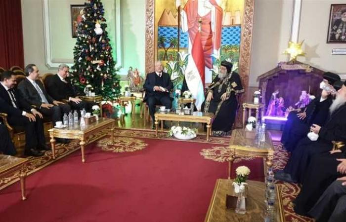 رئيس «النواب» ووفد برلماني يزور الكاتدرائية لتهنئة البابا تواضروس بعيد الميلاد