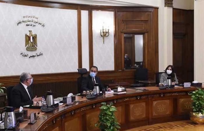 رئيس الوزراء يستعرض مع وزير الزراعة عددا من ملفات عمل الوزارة