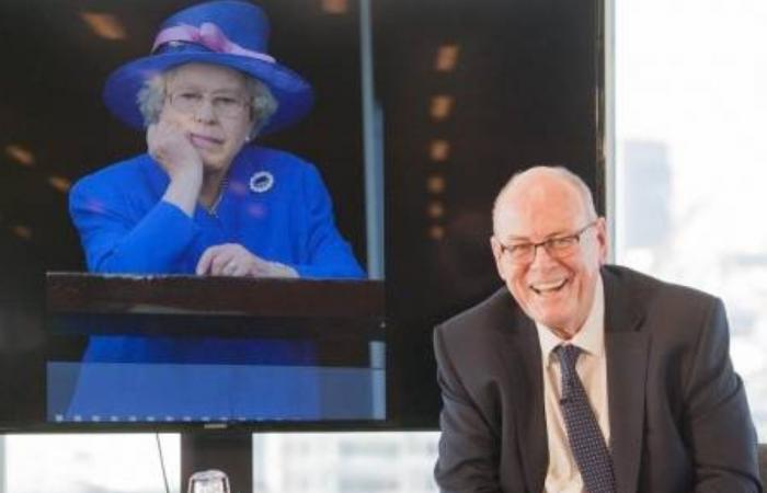 ماذا يقول مصور الملكة إليزابيث منذ 45 عاما عن شخصيتها