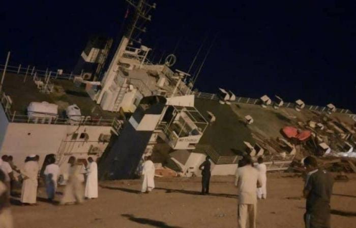 غرق سفينة محملة بمواش في طريقها للسعودية بميناء سواكن السوداني