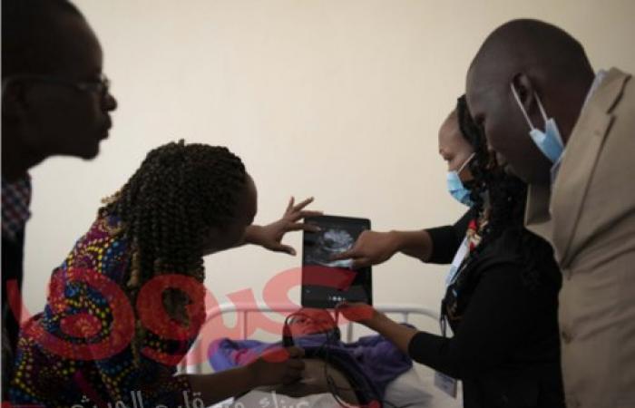 باترفلاي نتوورك توزّع 500 جهاز باترفلاي آي كيو بلاس على العاملين في مجال الرعاية الصحية في كينيا لتعزيز صحة الأم والجنين