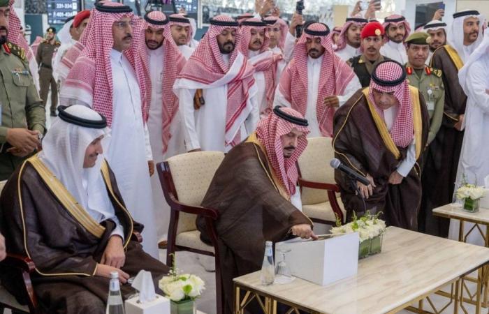 أمير الرياض يرعى حفل تدشين صالتي 3 و4 في مطار الملك خالد الدولي