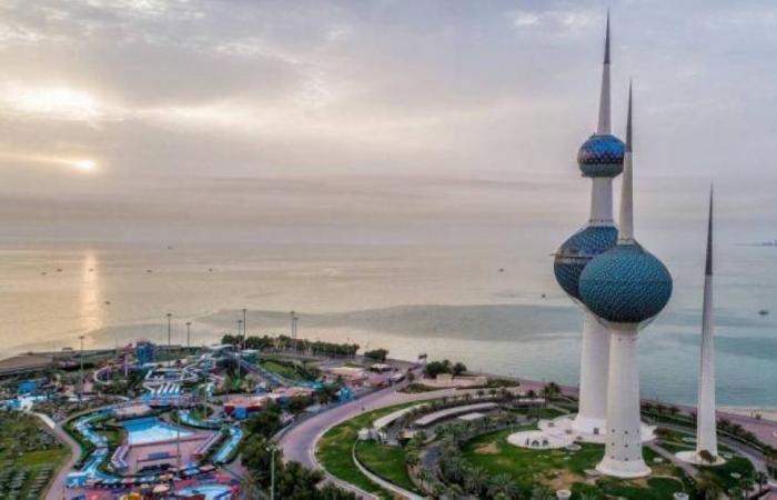 الكويت.. توقعات بطقس مضطرب الأيام المقبلة