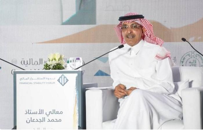 وزير المالية السعودي: لا يوجد خطط لفرض ضرائب استثنائية على أرباح شركات النفط