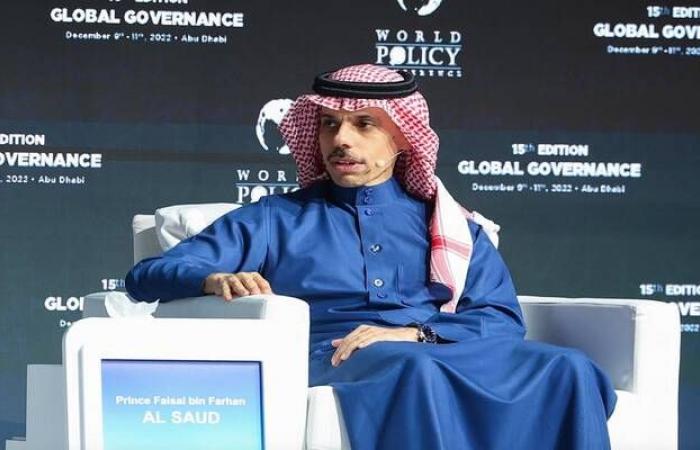 وزير سعودي: هدفنا استقرار أمن الطاقة ونستثمر 200 مليار دولار بالطاقة المتجددة