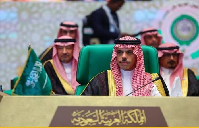 وزير الخارجية السعودي يدعو لوقف التصعيد العسكري في السودان
