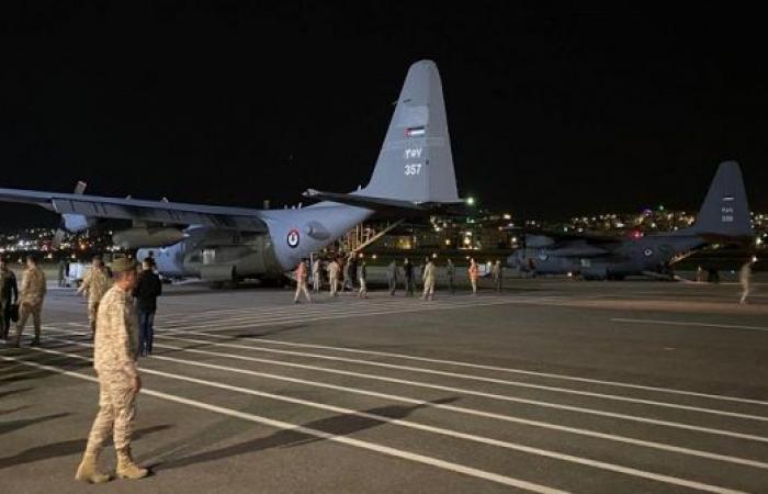 وصول طائرة الإجلاء الأردنية الثامنة من السودان إلى عمّان