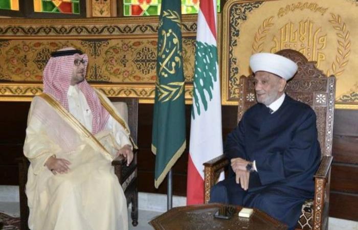 بخاري: الرياض لا ترضى باستمرار الفراغ السياسي في لبنان