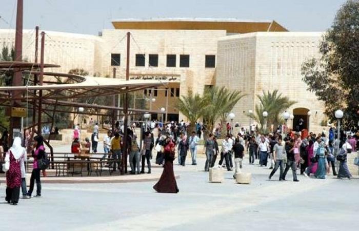 جامعة أردنية  :  "سوء تفاهم" بين طالبين أدى إلى فصل 42 طالبا بشكل نهائي