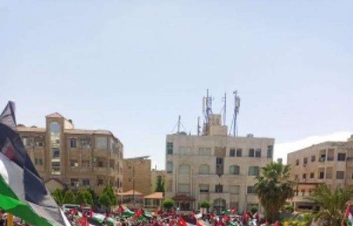 وقفة تضامنية أمام الكالوتي نصرة للشعب الفلسطيني في عمان .. صور
