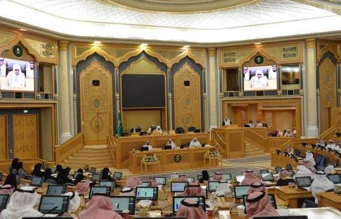 الشورى يطالب بتطوير آليات تسويق منتجات "صنع بالسعودية" لزوار مكة والمدينة