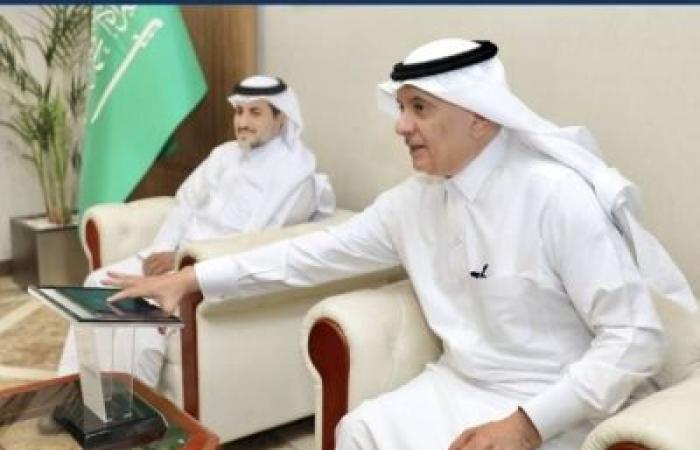 أمير عسير يوجه بإغلاق القرية التراثية في بارق