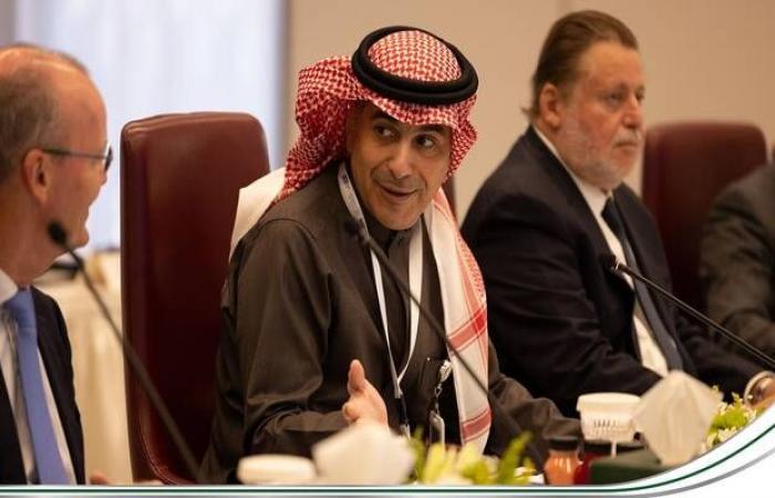 محافظ المركزي السعودي يؤكد أهمية توفر سياسات داعمة للاستقرار المالي بالمنطقة