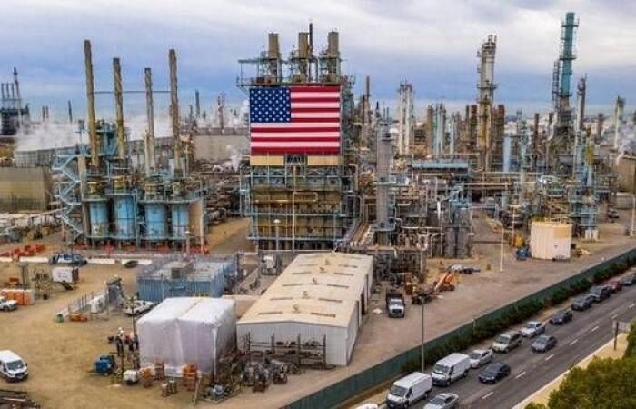 معلومات الطاقة: إنتاج النفط الأمريكي يواصل النمو أسرع من المتوقع