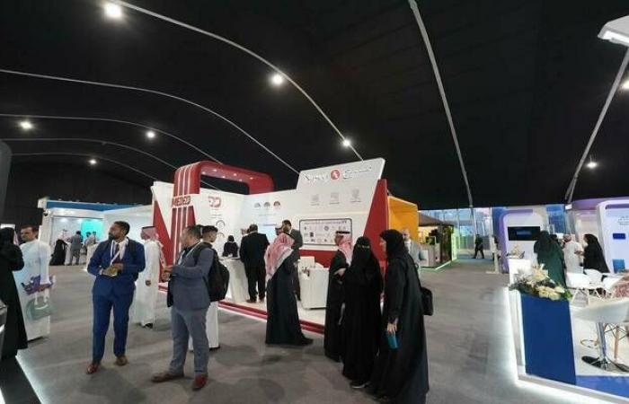 "نسيج
      للتقنية"
      توقع
      عقدًا
      مع
      جامعة
      الملك
      خالد
      بقيمة
      19.88
      مليون
      ريال