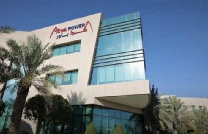 "أكوا
      باور"
      توقع
      اتفاقيات
      شراء
      الطاقة
      لـ7
      مشروعات
      باستثمارات
      تبلغ
      31
      مليار
      ريال
