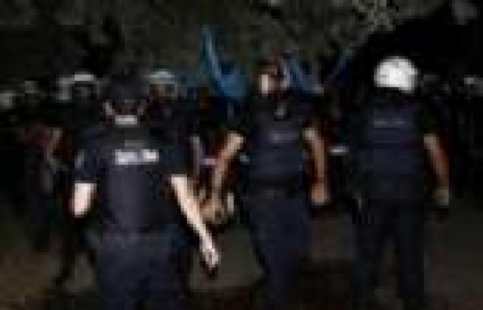 الشرطة التركية تنسحب من ساحة "تقسيم" التي تشهد مظاهرات الاحتجاج في أسطنبول