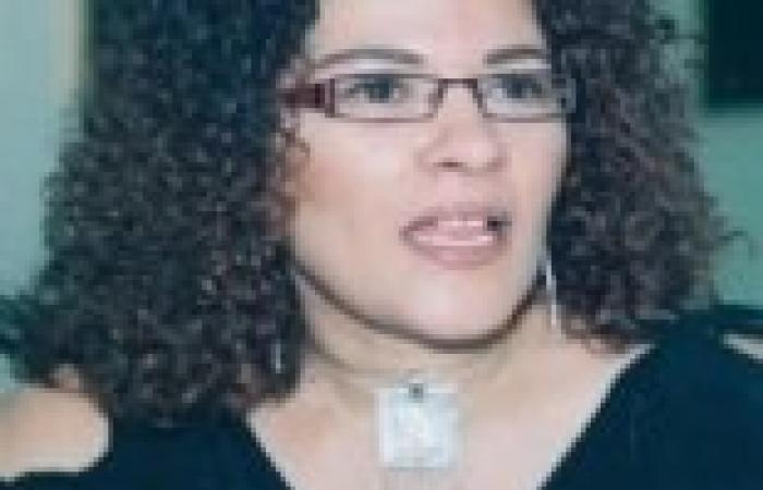 فاطمة ناعوت: وزير الثقافة لا يشعر بالقامات الثقافية في مصر لأنه ليس منهم