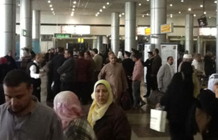 مطار القاهرة يستقبل مرحلين هاربين من تنفيذ أحكام