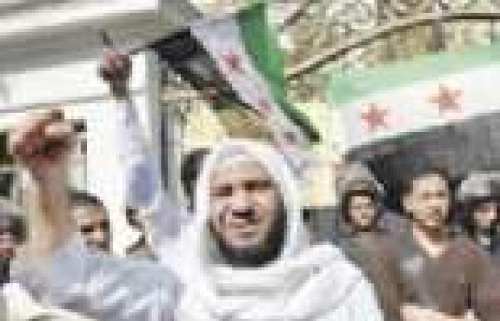 الإخوان تحول "يوم نصرة سوريا" لتأييد "مرسي" وتطالب بتطبيق الشريعة