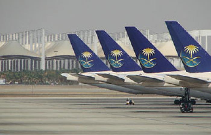 عطل فى الجوازات السعودية يؤجل 16 رحلة طيران