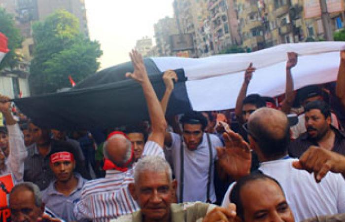 الآلاف من أبناء مركزى كفر صقر وأولاد صقر يتوافدون إلى القاهرة