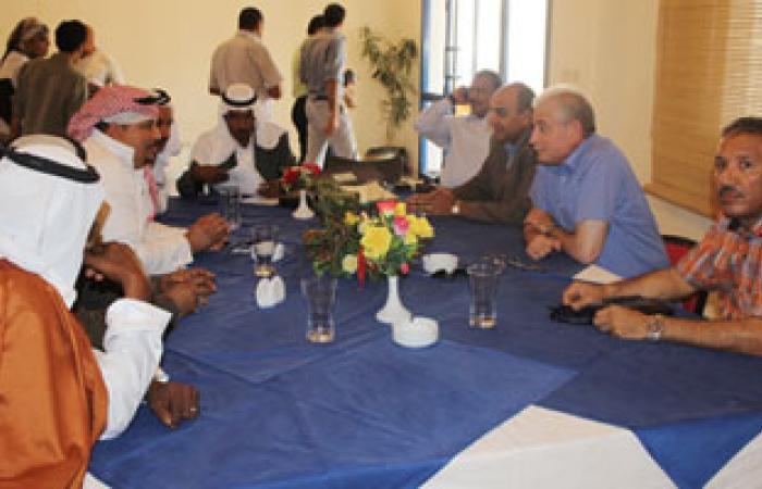 محافظ جنوب سيناء يعقد اجتماعاً لحل مشكلة النظافة بشرم الشيخ
