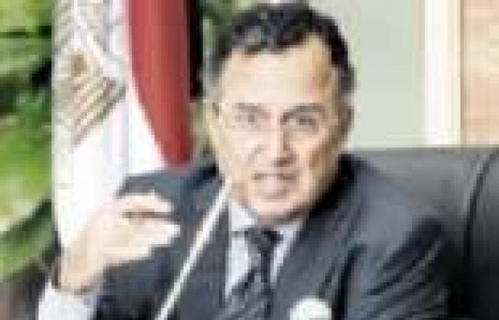رجال أعمال الغردقة يطالبون الرئاسة باستبدال سفير مصر بألمانيا لانتمائه لـ"الإخوان"